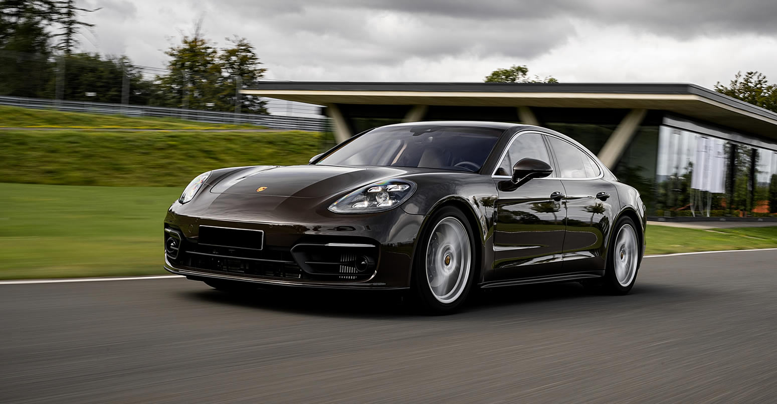 Panamera Rental side