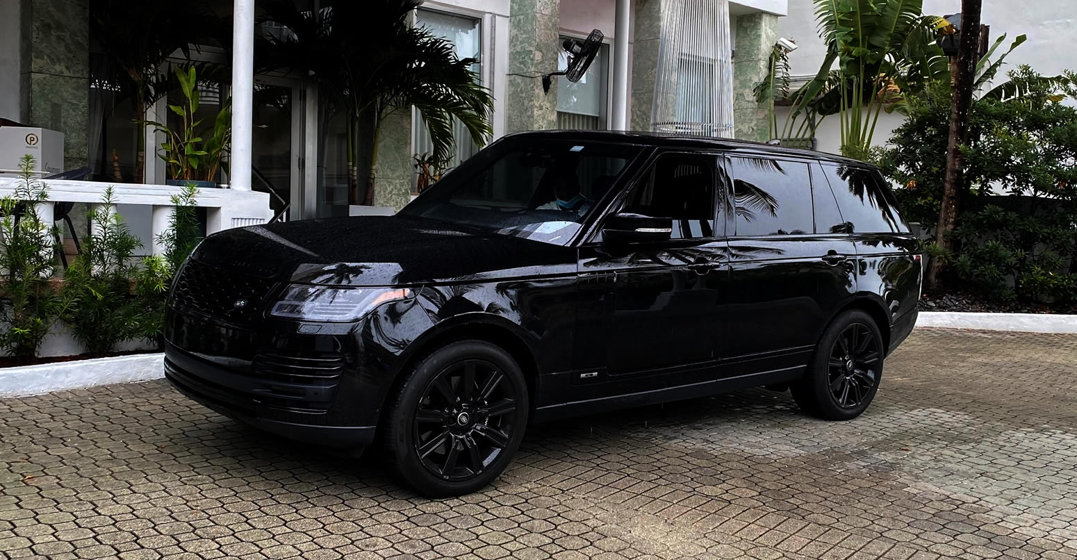 Range Rover HSE Rental front
