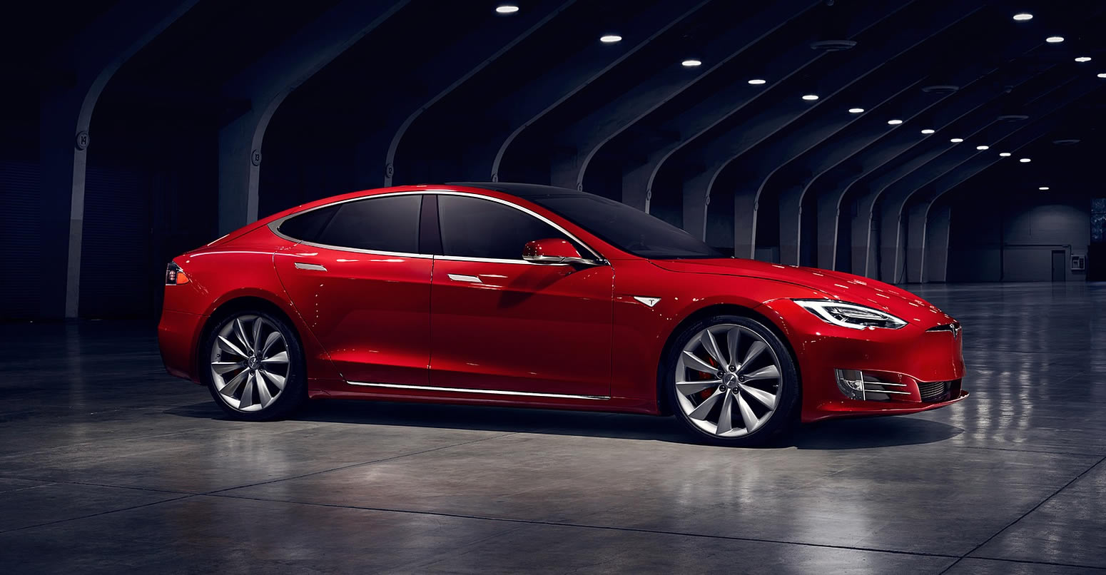 TESLA MODEL S rental side