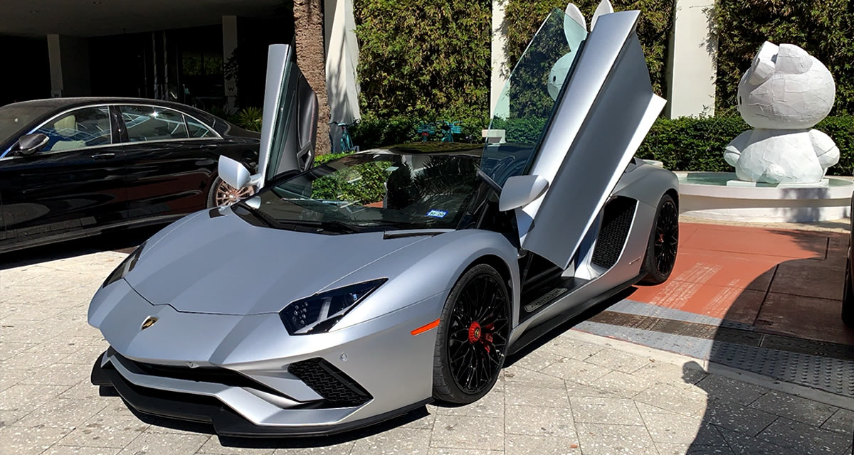 Exotic car rental in South Beach